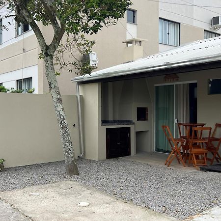 Vila Casa Entre Dois Mares - Casa Bege Bombinhas Exteriér fotografie