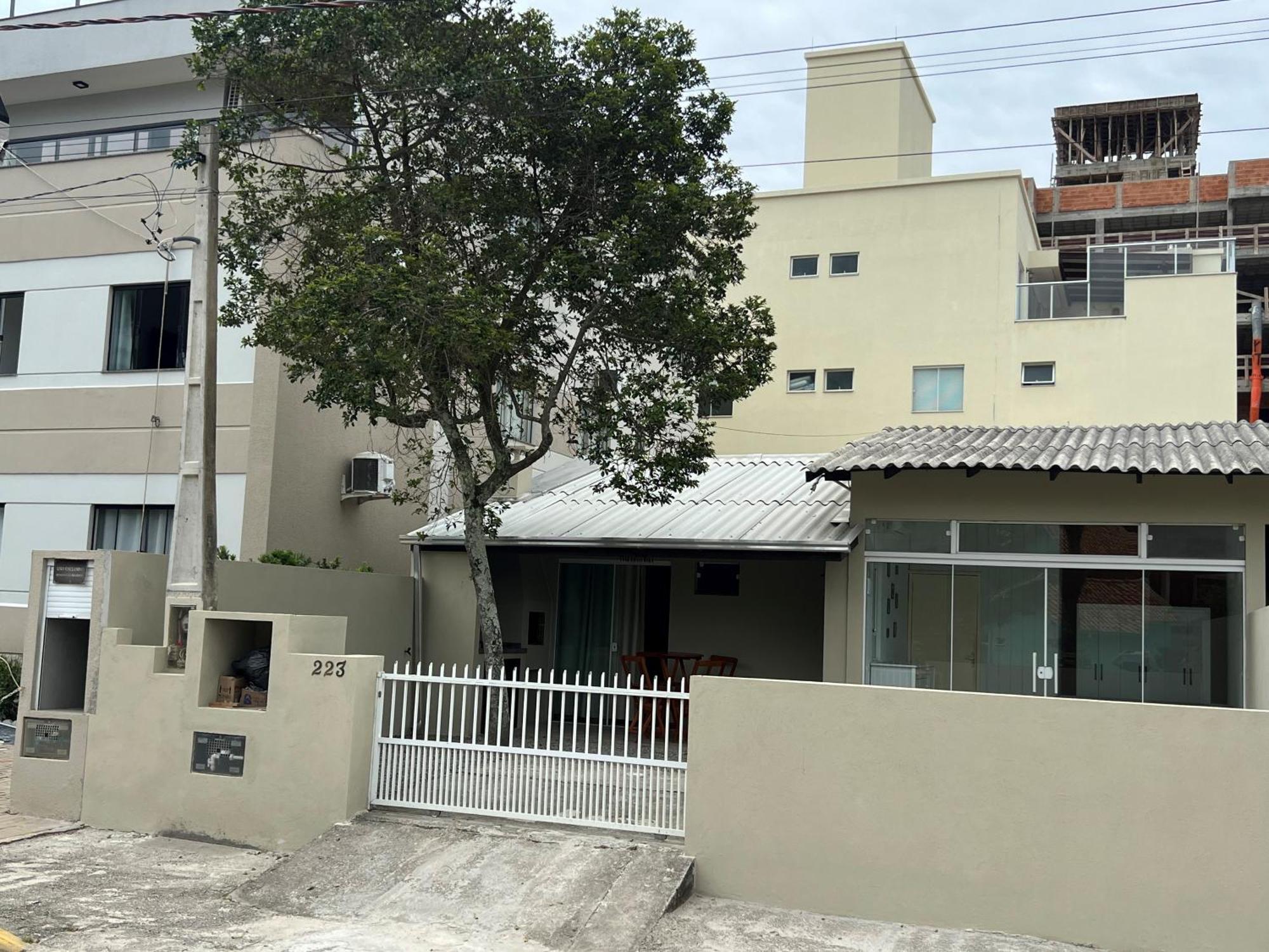 Vila Casa Entre Dois Mares - Casa Bege Bombinhas Exteriér fotografie